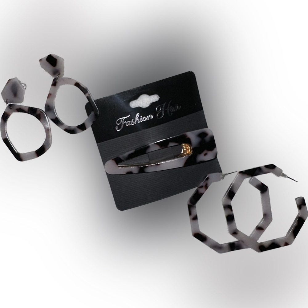 Matching Earrings & Hair Clip Set